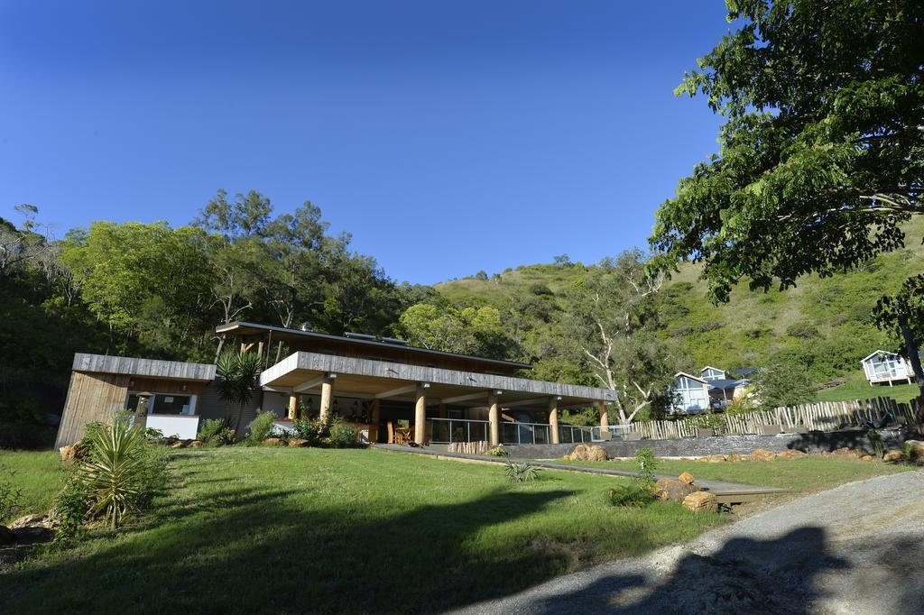 Betikure Parc Lodge Bourail Eksteriør bilde